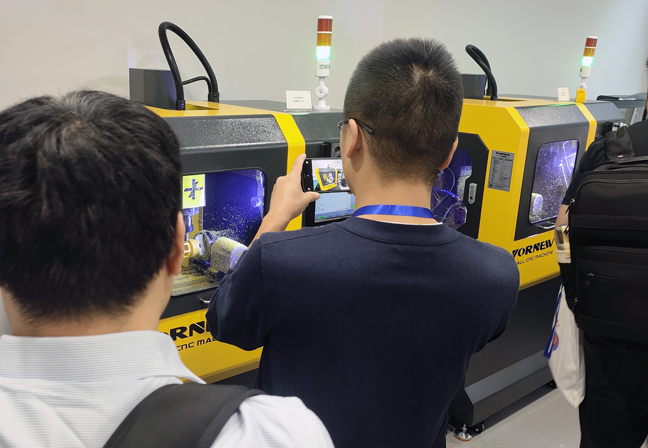 浙江工業(yè)大學之江學院創(chuàng)新教學實驗室